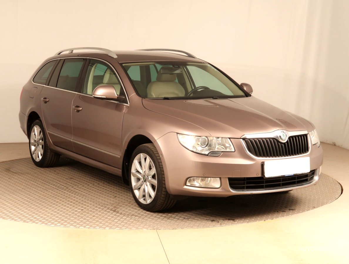 Škoda Superb, 2011 - celkový pohled