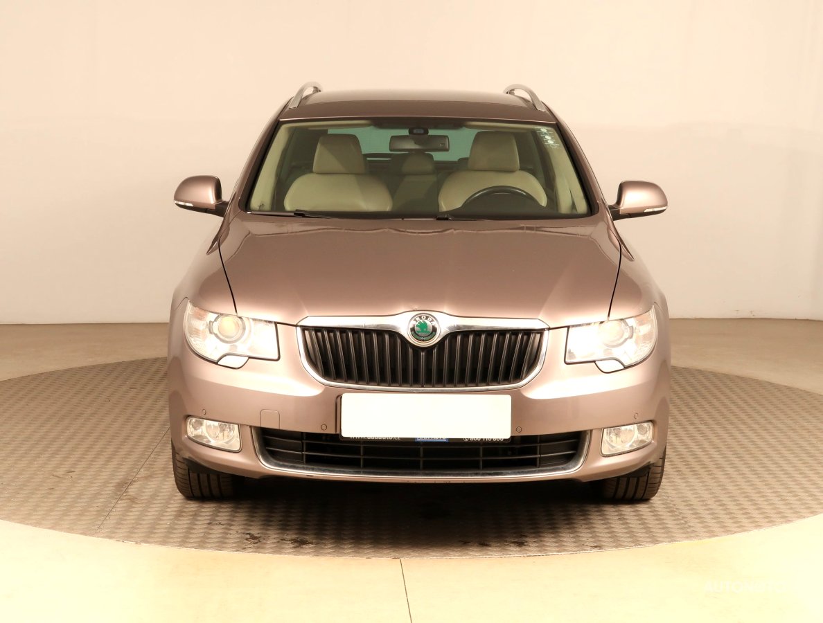 Škoda Superb, 2011 - pohled č. 2