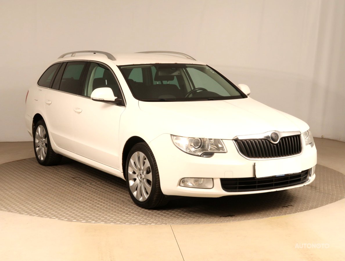 Škoda Superb, 2011 - celkový pohled