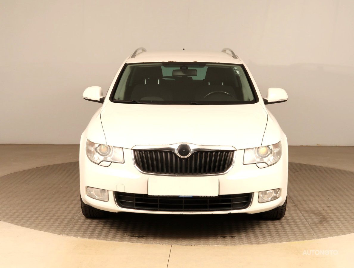 Škoda Superb, 2011 - pohled č. 2