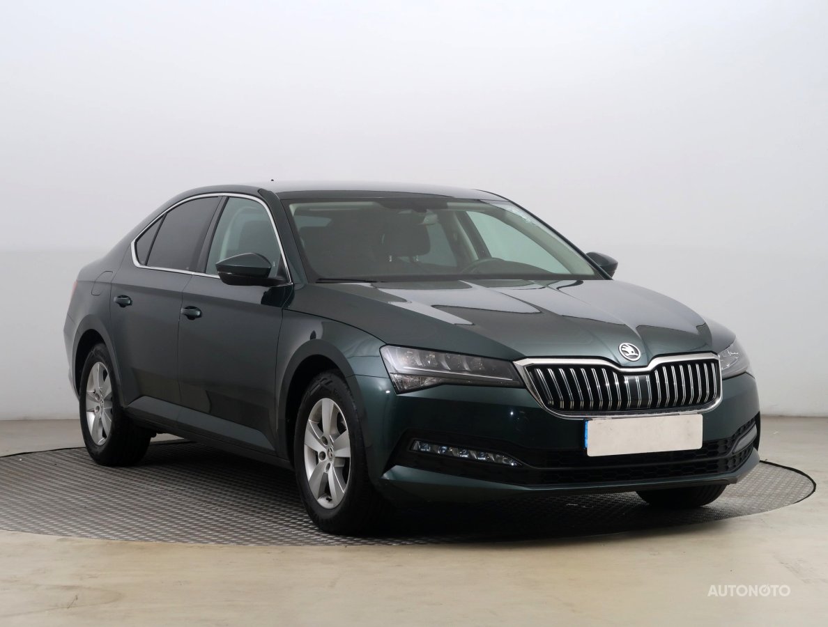 Škoda Superb, 2022 - celkový pohled