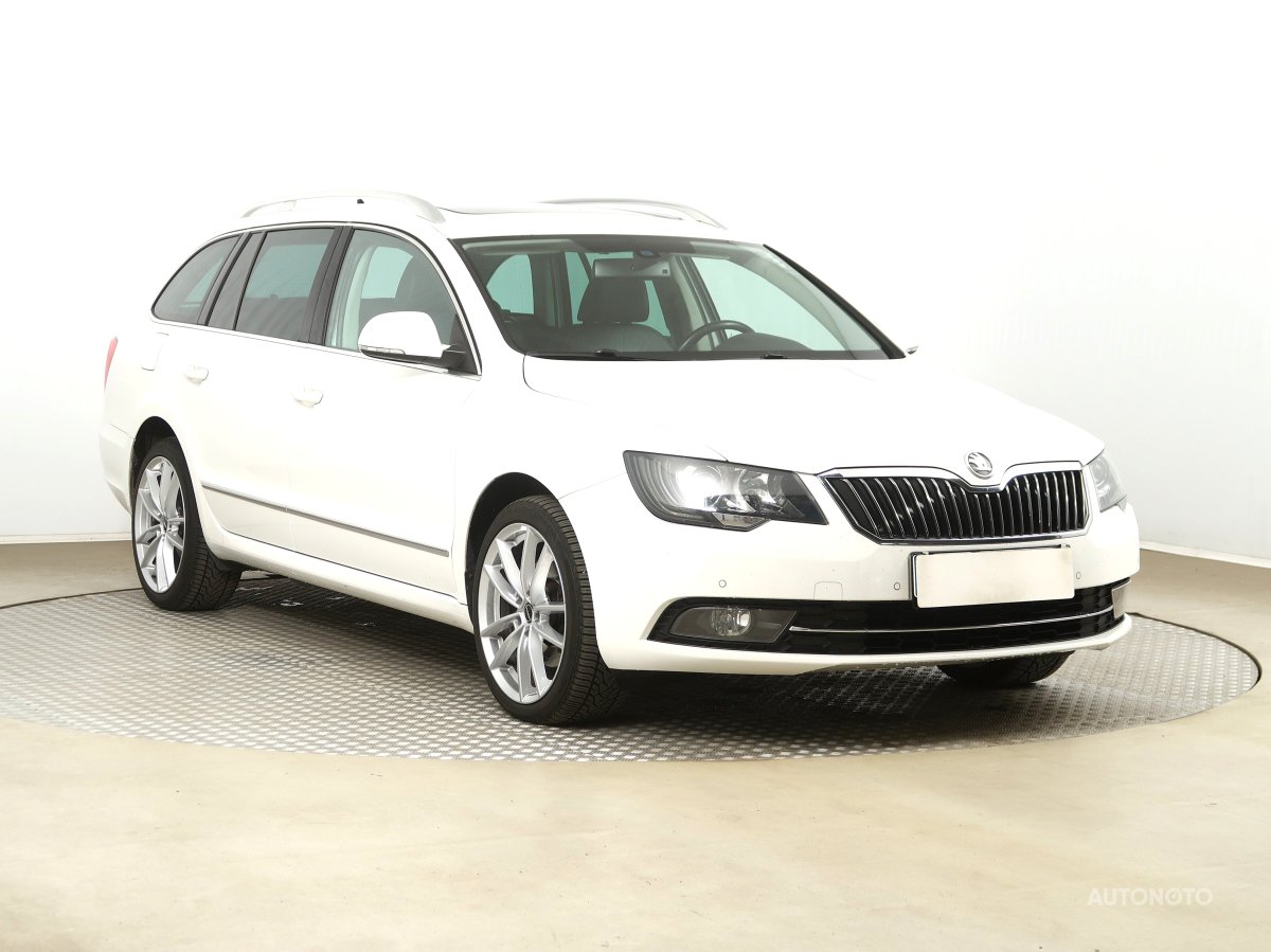 Škoda Superb, 2014 - celkový pohled