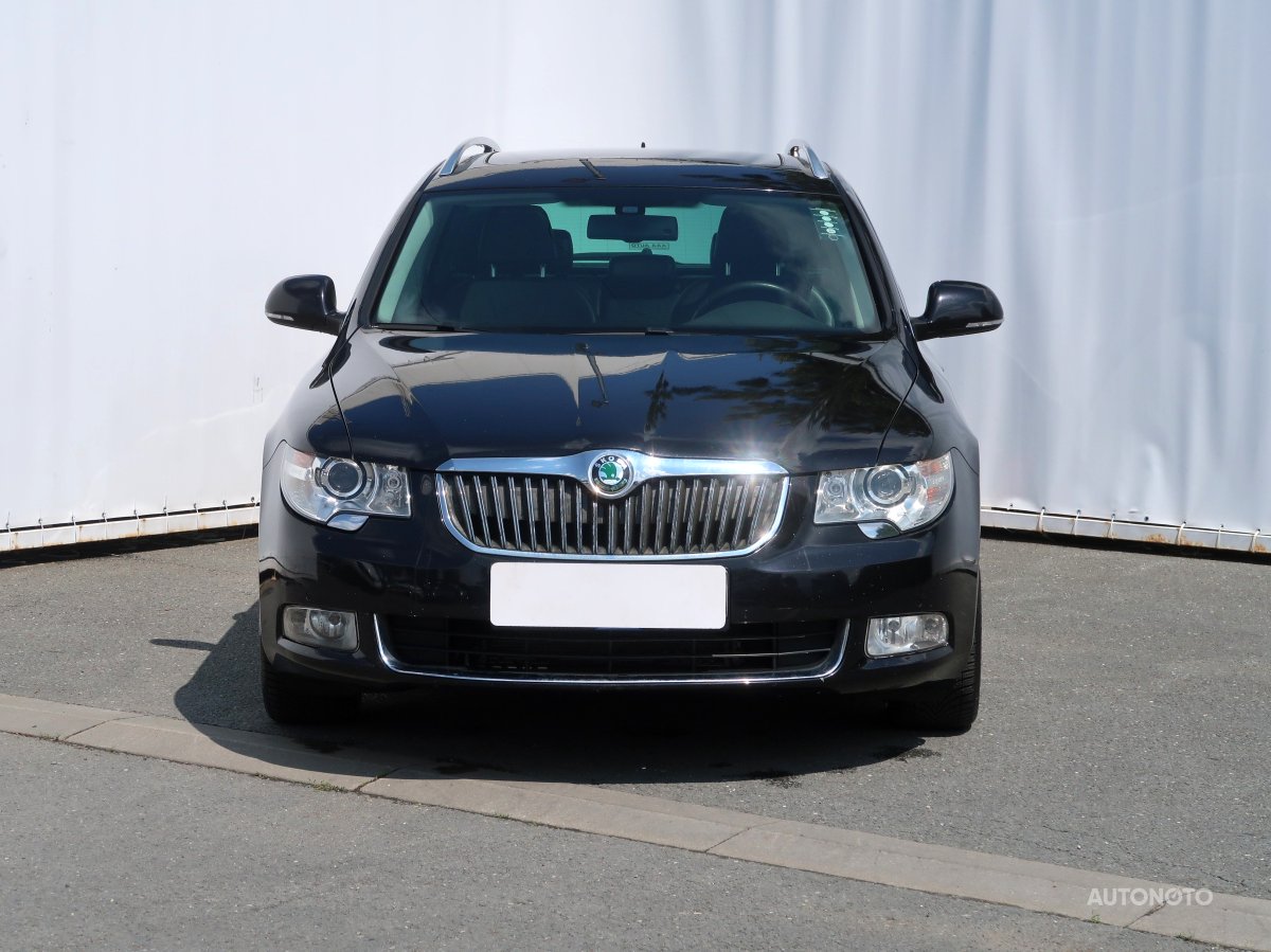 Škoda Superb, 2012 - pohled č. 2