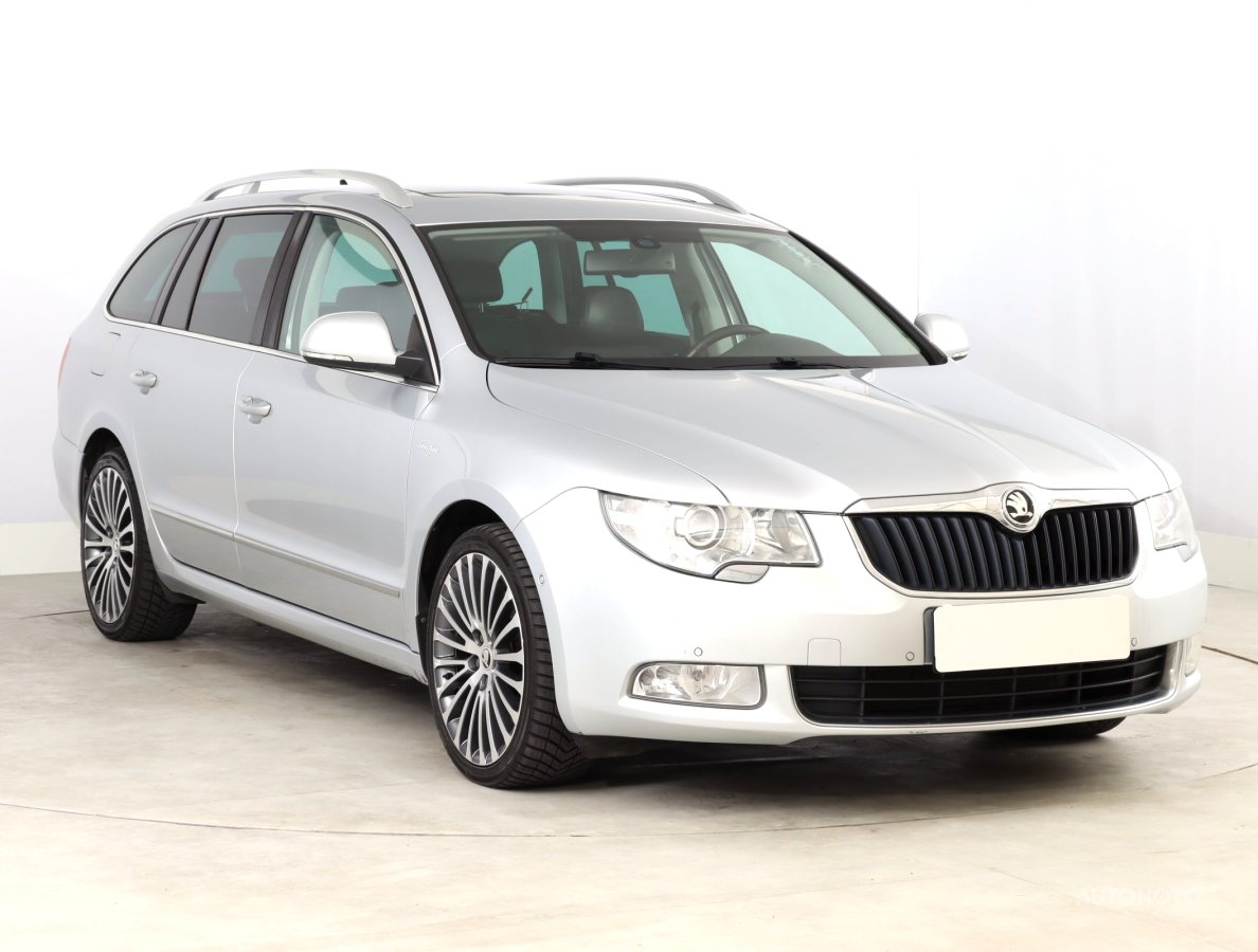 Škoda Superb, 2013 - celkový pohled
