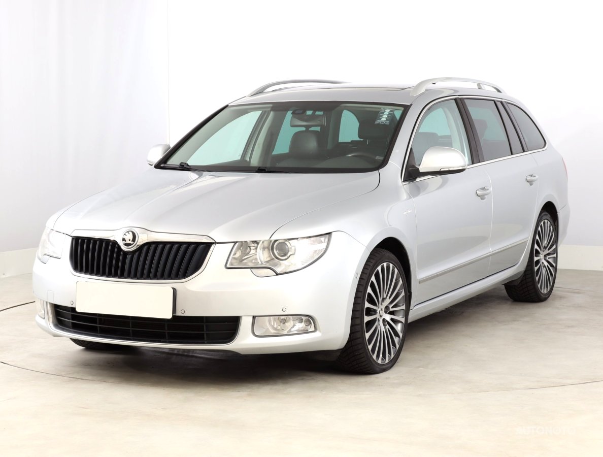 Škoda Superb, 2013 - pohled č. 3