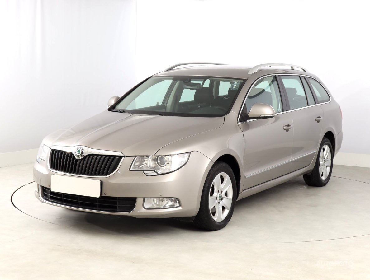 Škoda Superb, 2010 - pohled č. 3