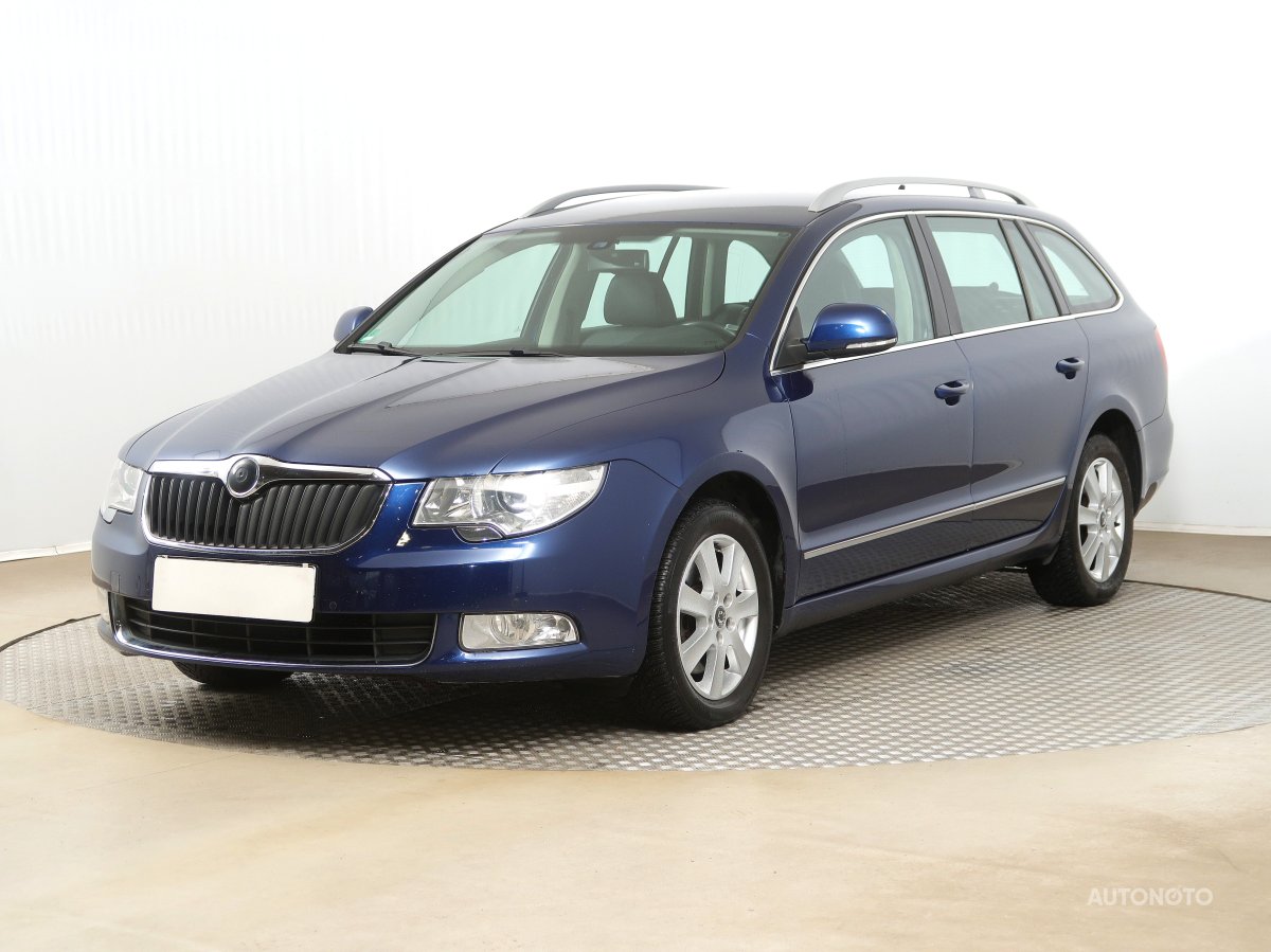 Škoda Superb, 2010 - pohled č. 3