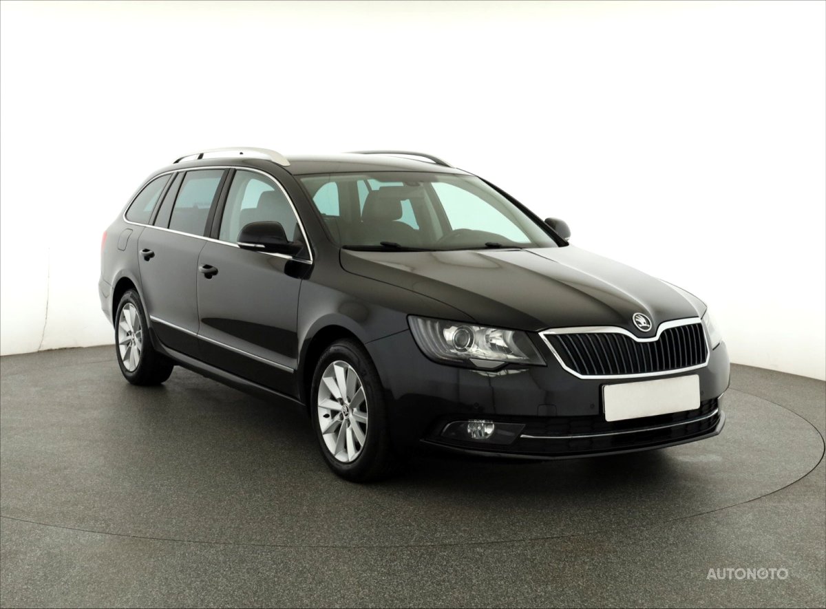 Škoda Superb, 2014 - celkový pohled