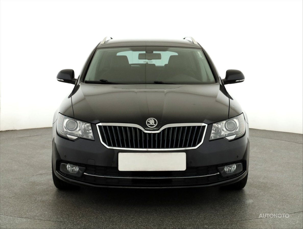 Škoda Superb, 2014 - pohled č. 2
