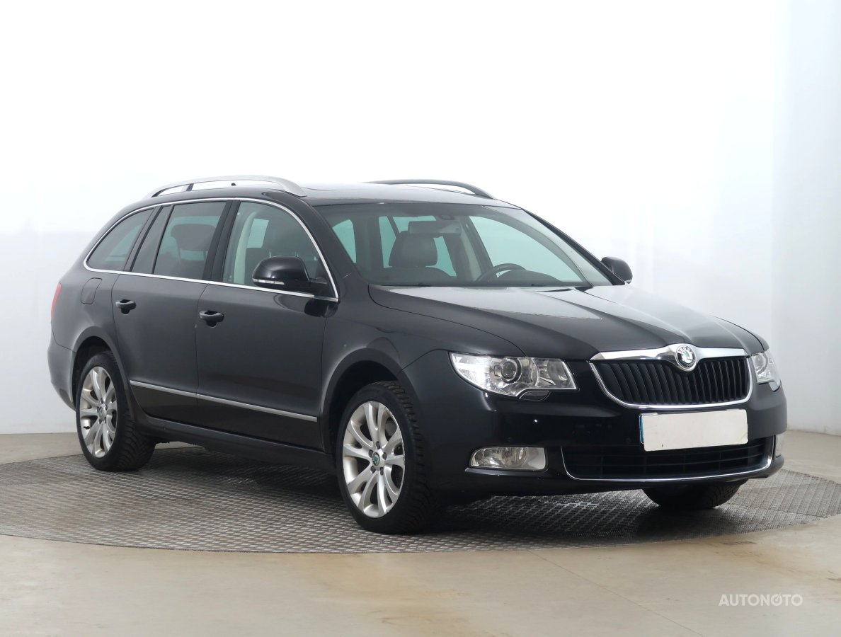 Škoda Superb, 2011 - celkový pohled