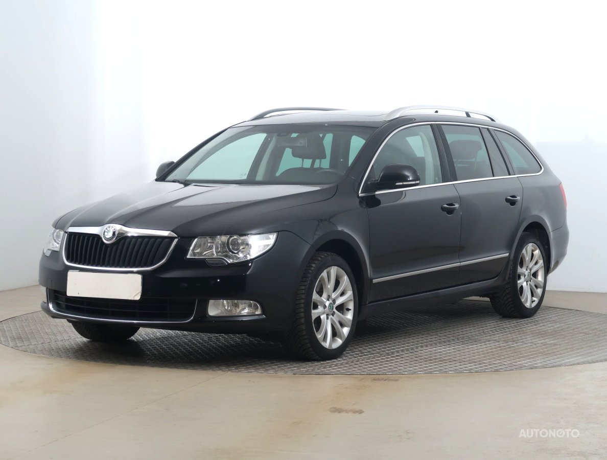Škoda Superb, 2011 - pohled č. 3