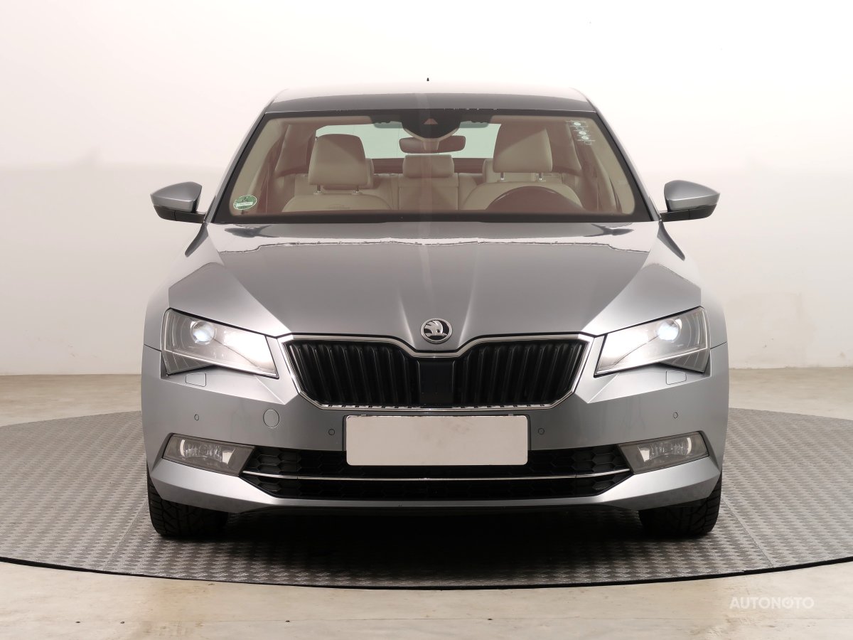 Škoda Superb, 2017 - pohled č. 2