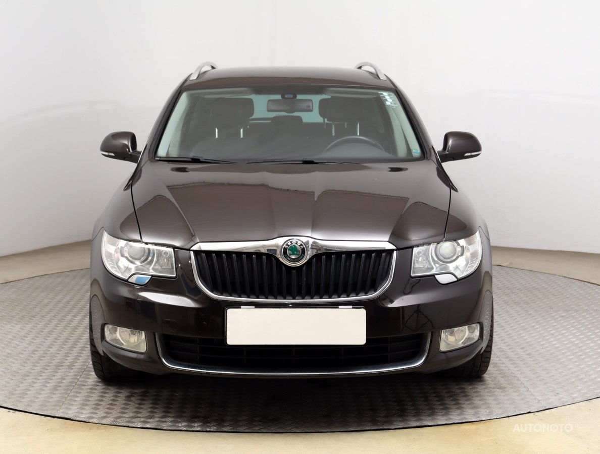 Škoda Superb, 2013 - pohled č. 2