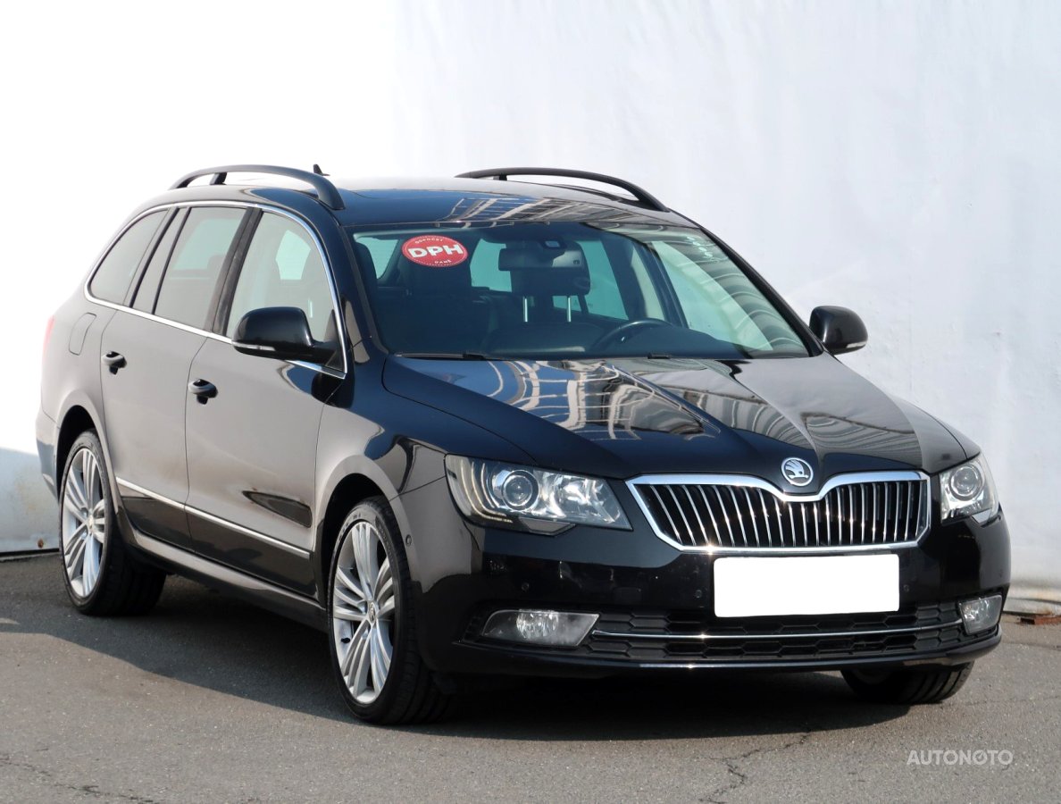 Škoda Superb, 2013 - celkový pohled