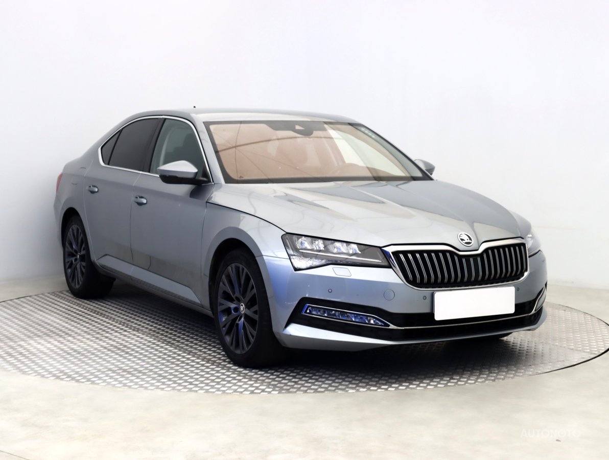 Škoda Superb, 2019 - celkový pohled