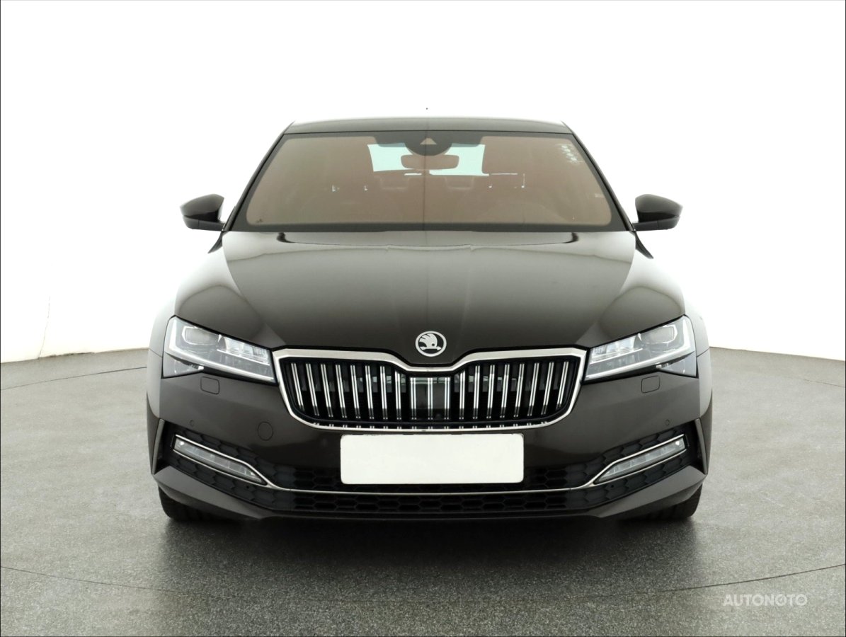 Škoda Superb, 2021 - pohled č. 2