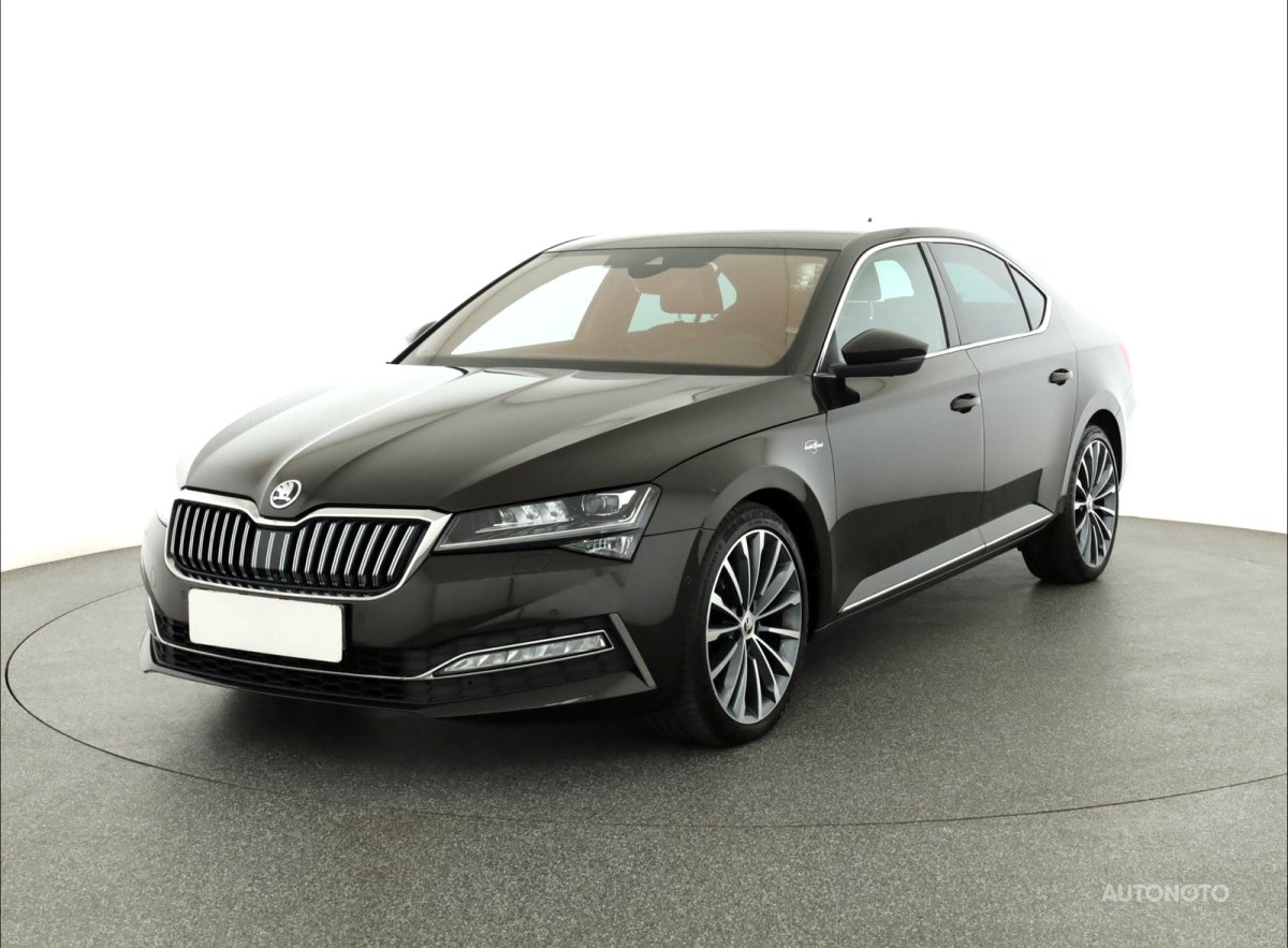 Škoda Superb, 2021 - pohled č. 3