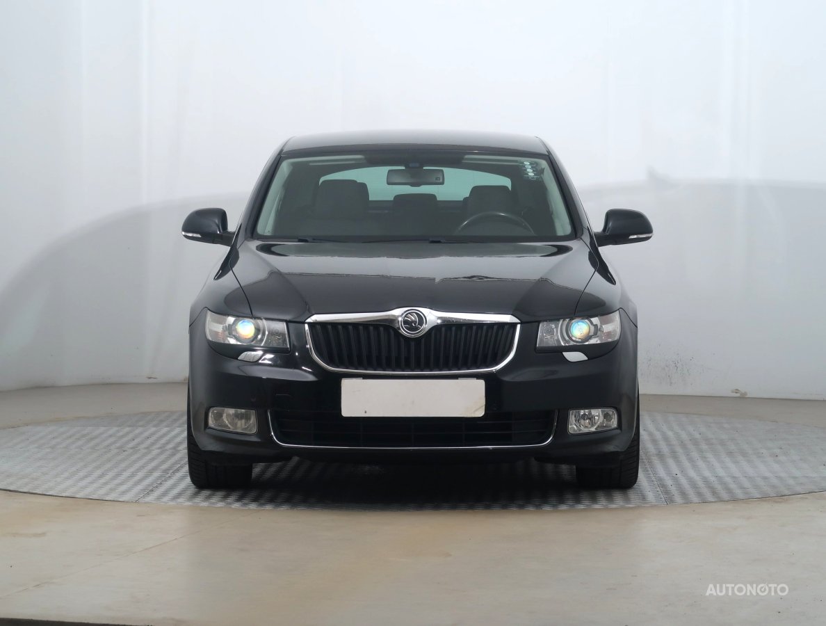 Škoda Superb, 2012 - pohled č. 2