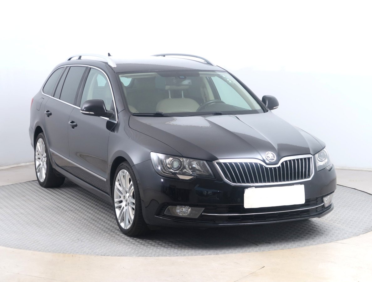 Škoda Superb, 2014 - celkový pohled