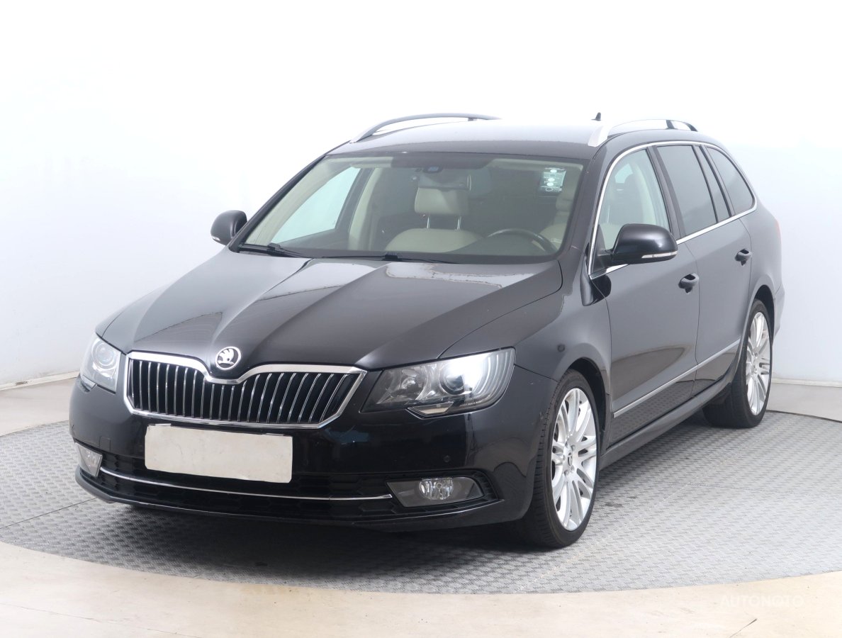 Škoda Superb, 2014 - pohled č. 3
