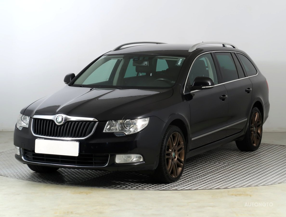 Škoda Superb, 2012 - pohled č. 3