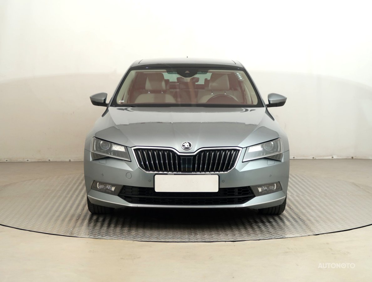Škoda Superb, 2019 - pohled č. 2