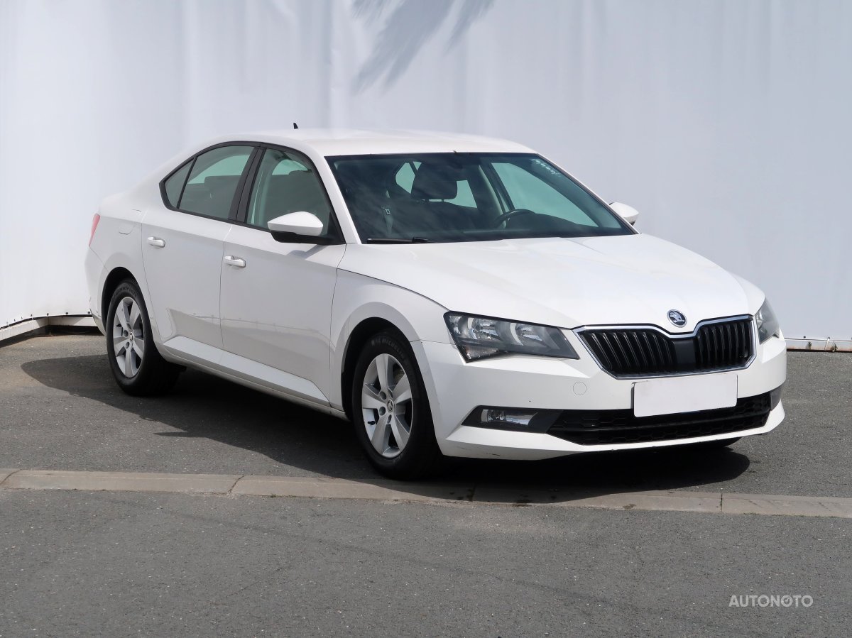 Škoda Superb, 2019 - celkový pohled