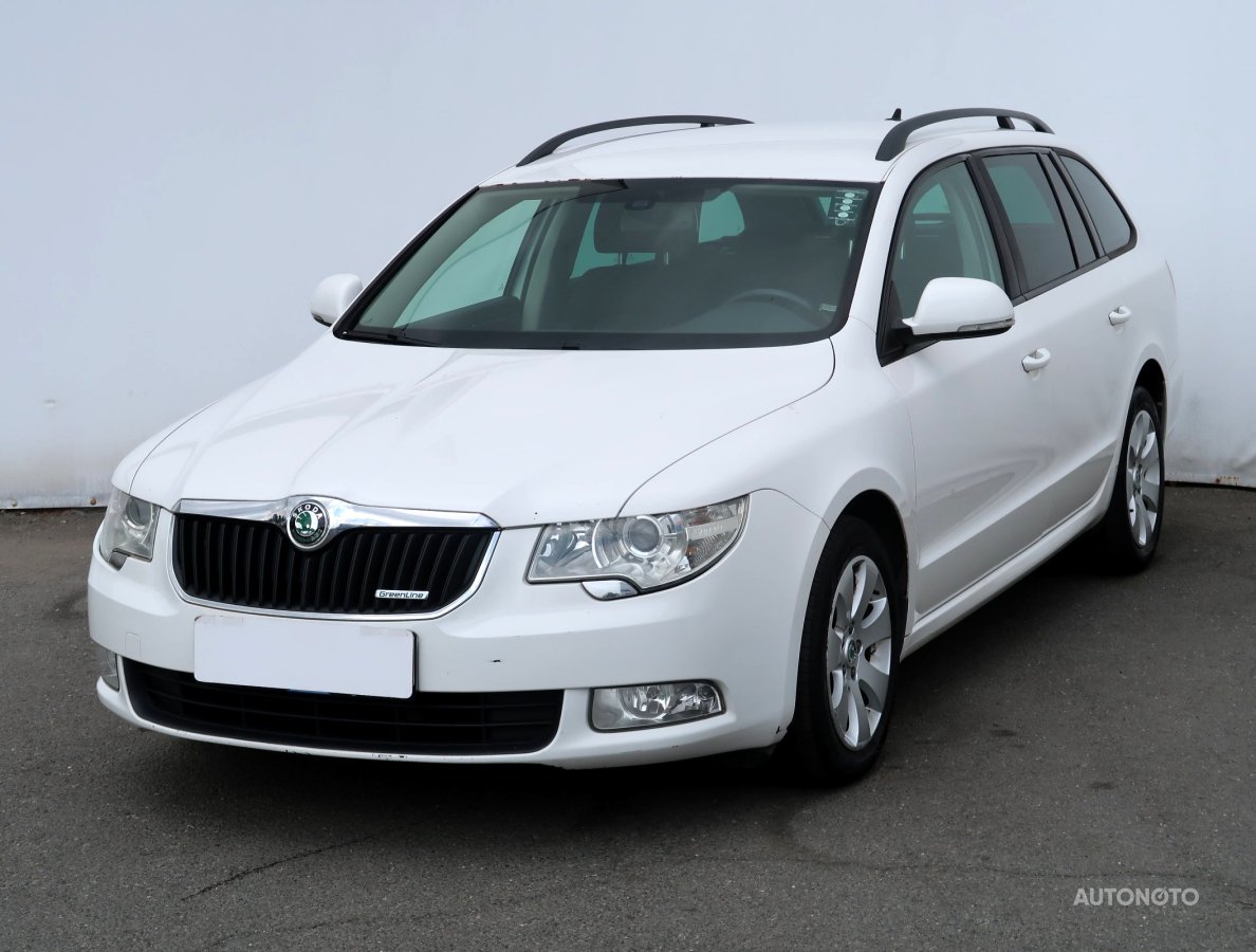 Škoda Superb, 2012 - pohled č. 3