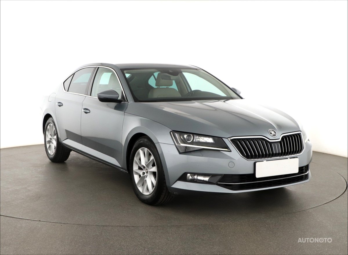 Škoda Superb, 2018 - celkový pohled