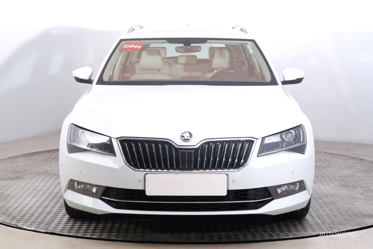 Škoda Superb, 2017 - pohled č. 2