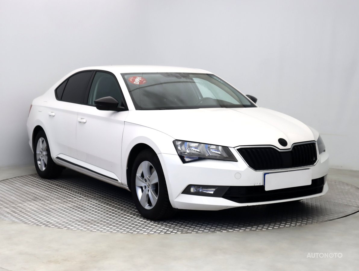 Škoda Superb, 2019 - celkový pohled