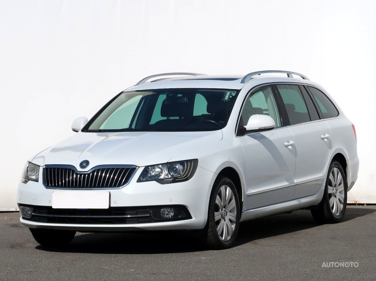 Škoda Superb, 2014 - pohled č. 3