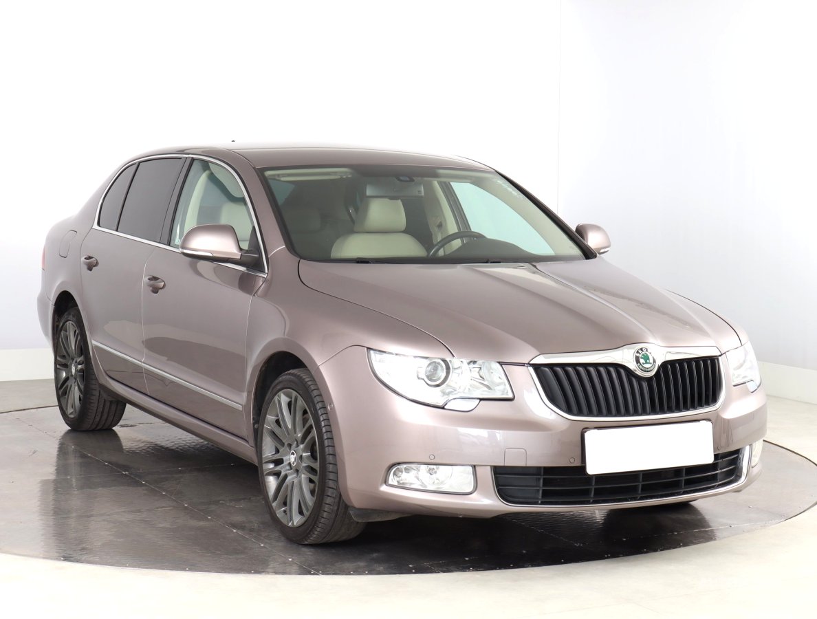 Škoda Superb, 2011 - celkový pohled