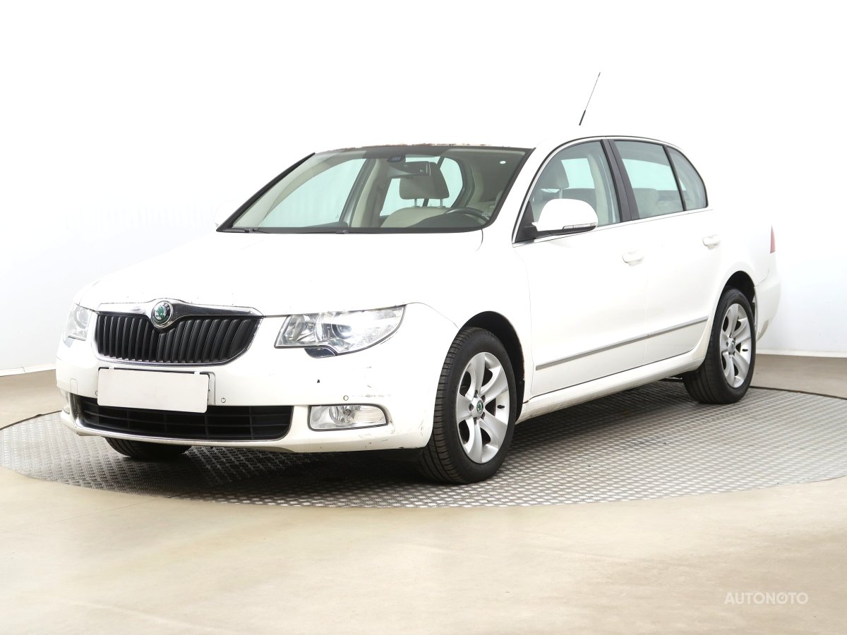 Škoda Superb, 2009 - pohled č. 3