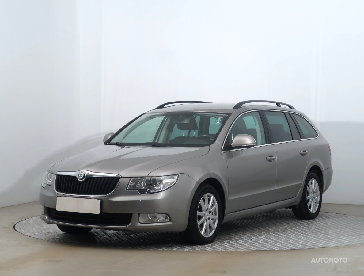 Škoda Superb, 2013 - pohled č. 3