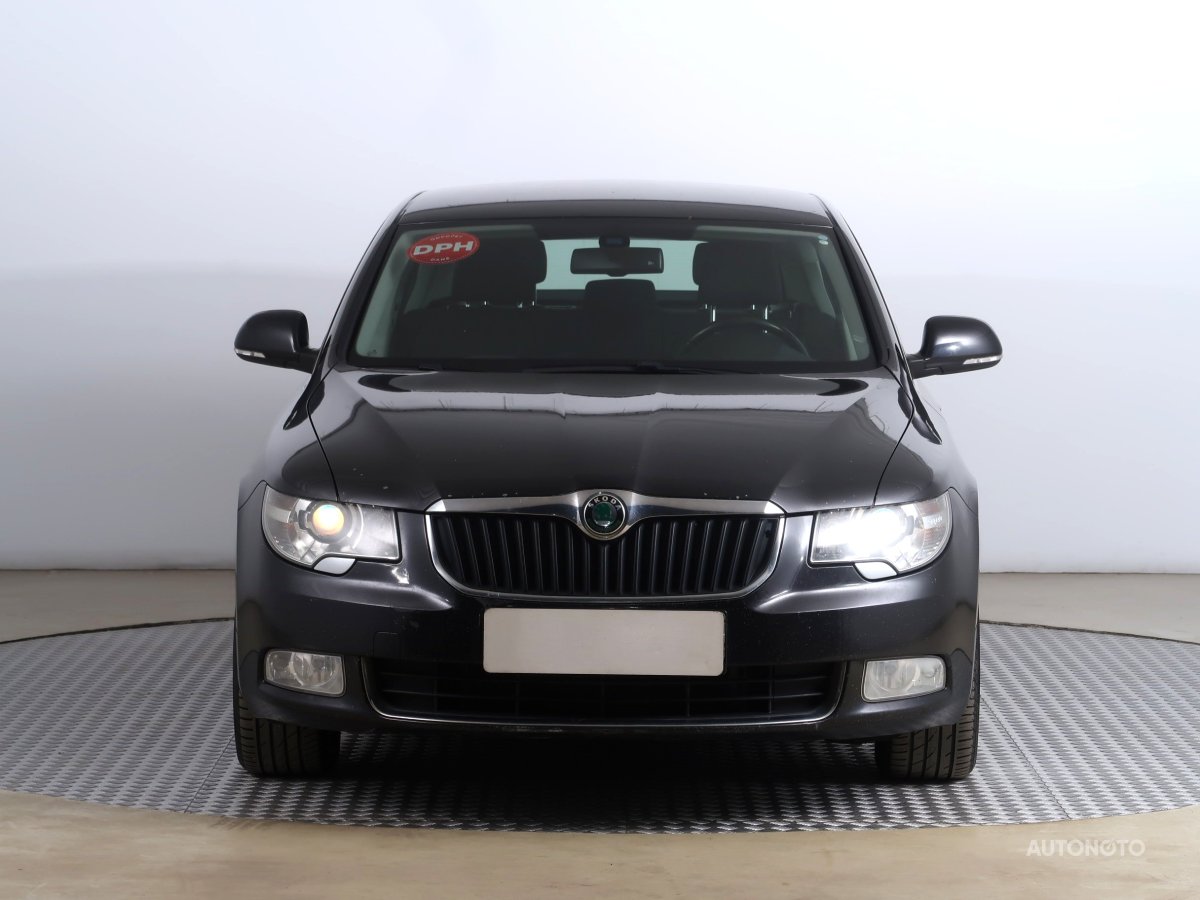 Škoda Superb, 2012 - pohled č. 2
