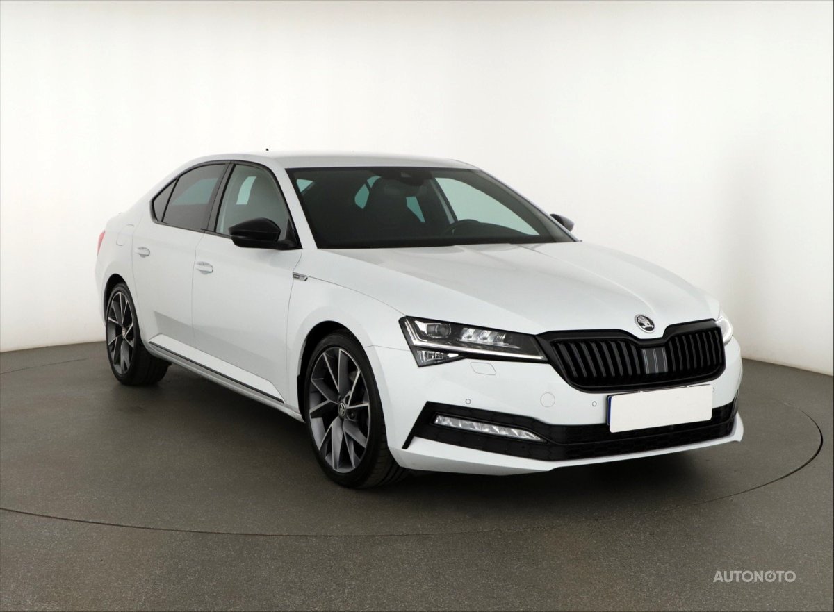 Škoda Superb, 2022 - celkový pohled