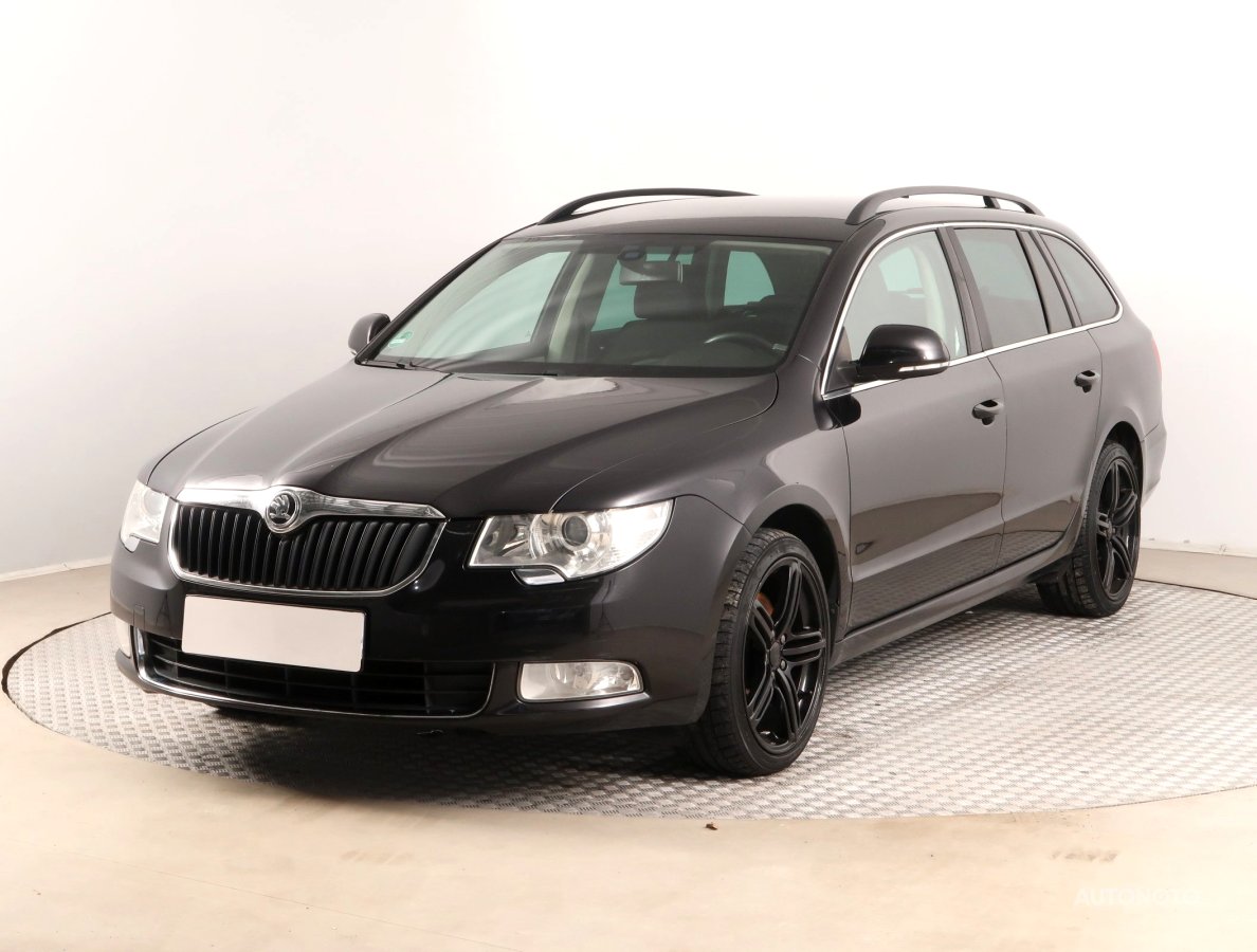 Škoda Superb, 2011 - pohled č. 3