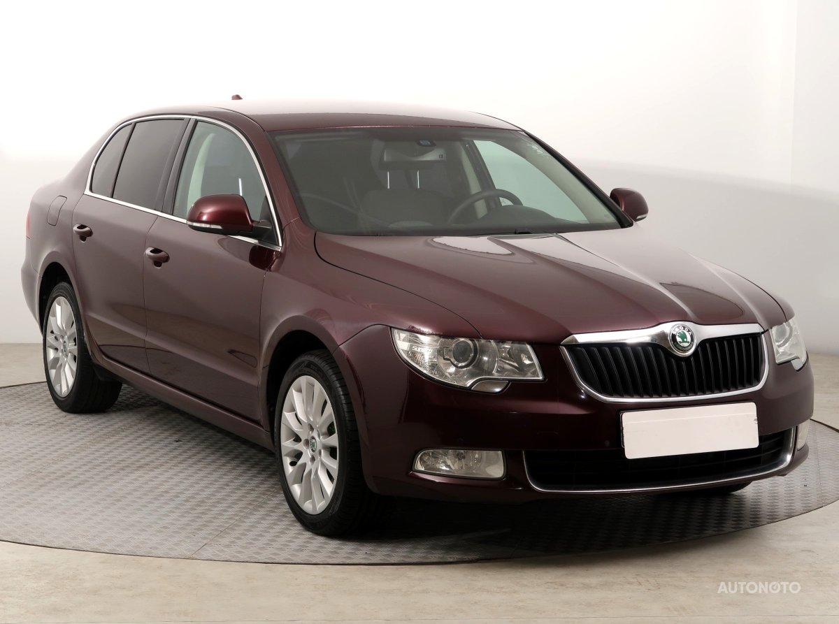 Škoda Superb, 2012 - celkový pohled