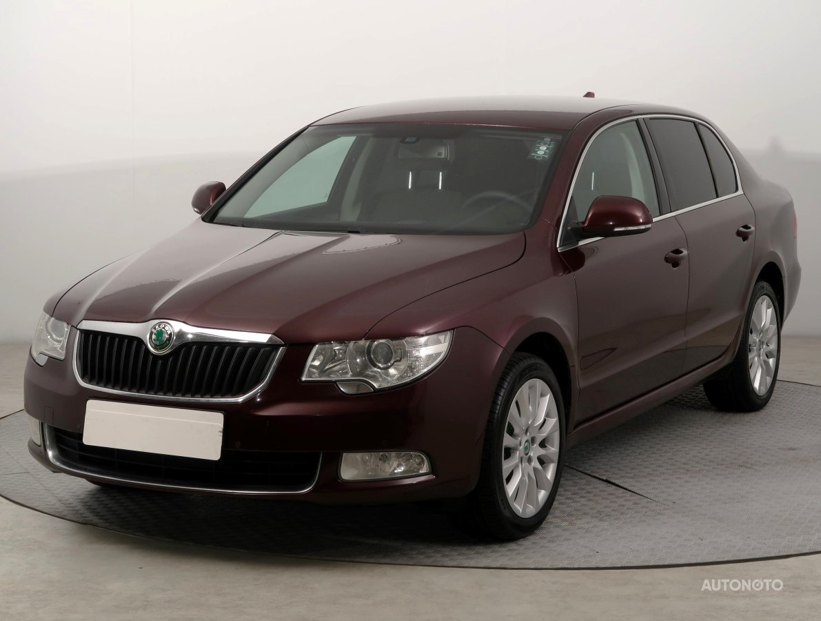 Škoda Superb, 2012 - pohled č. 3