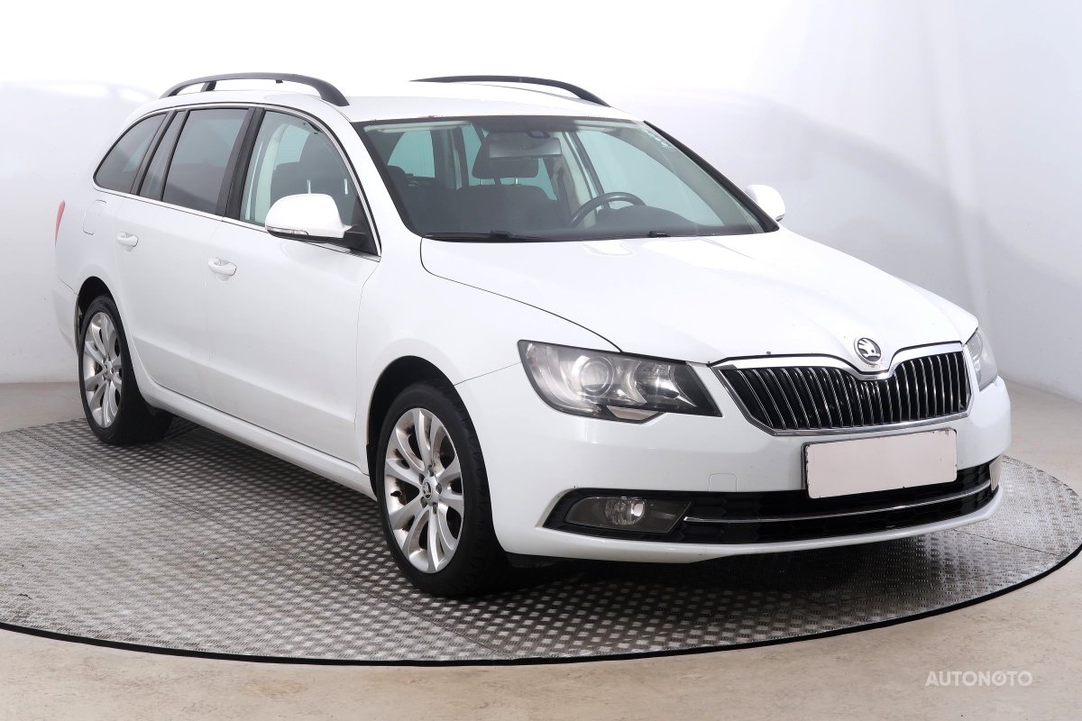 Škoda Superb, 2014 - celkový pohled