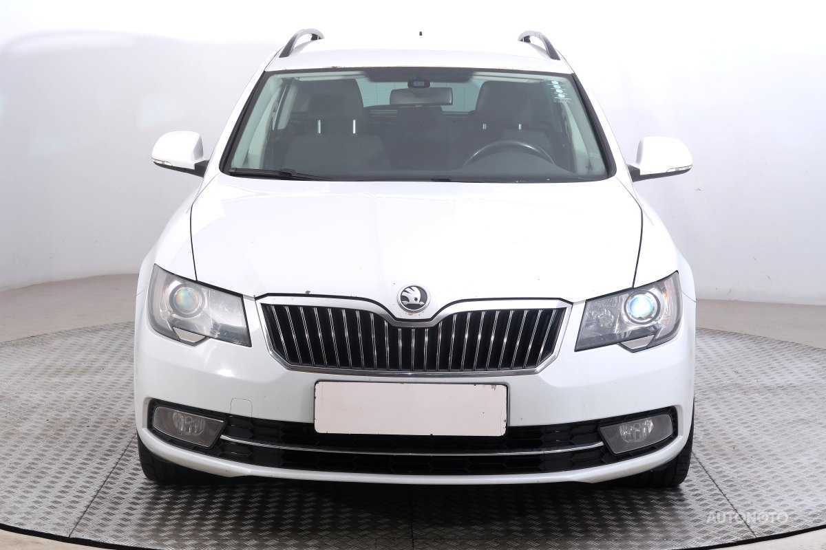 Škoda Superb, 2014 - pohled č. 2