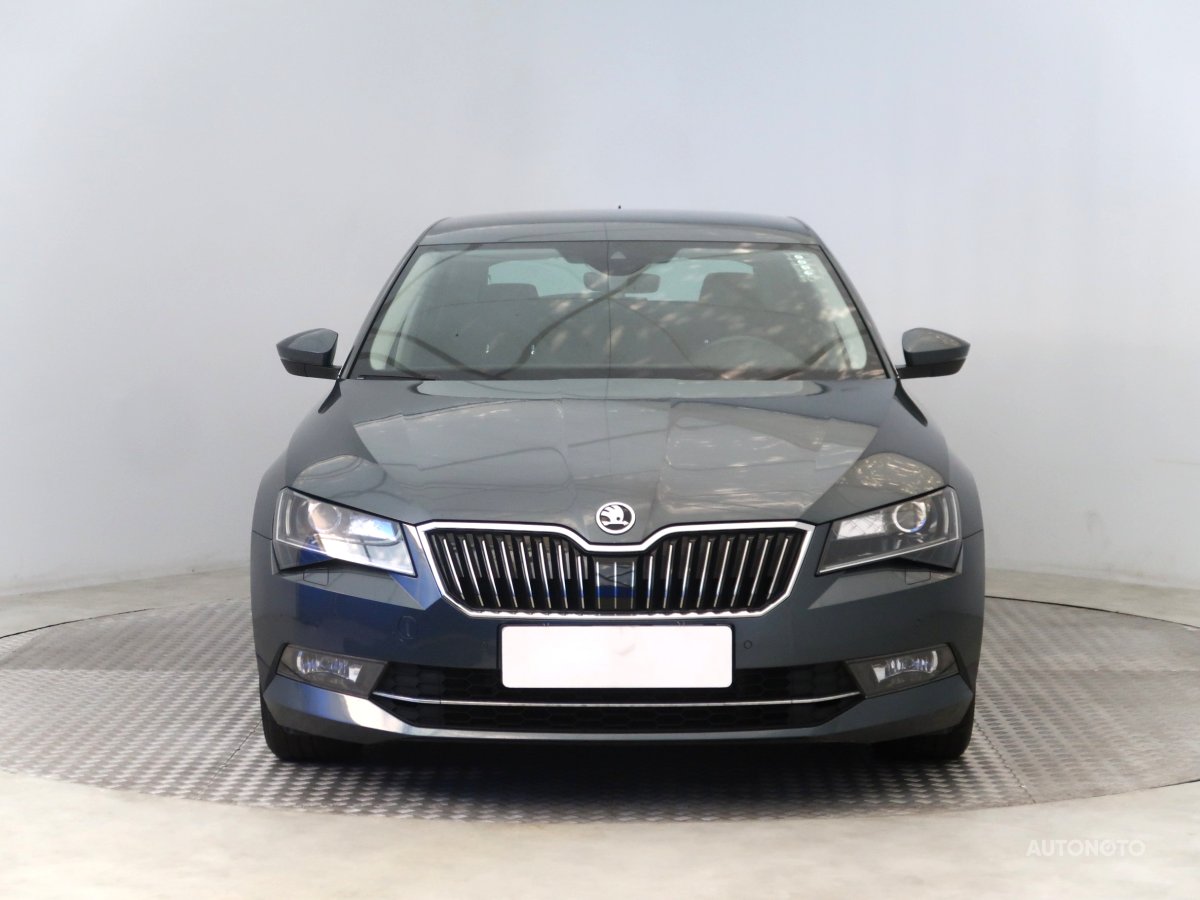 Škoda Superb, 2018 - pohled č. 2