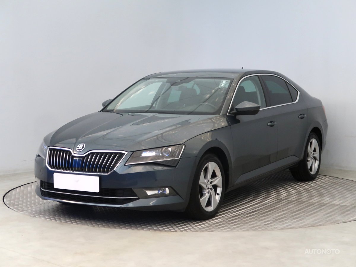 Škoda Superb, 2018 - pohled č. 3