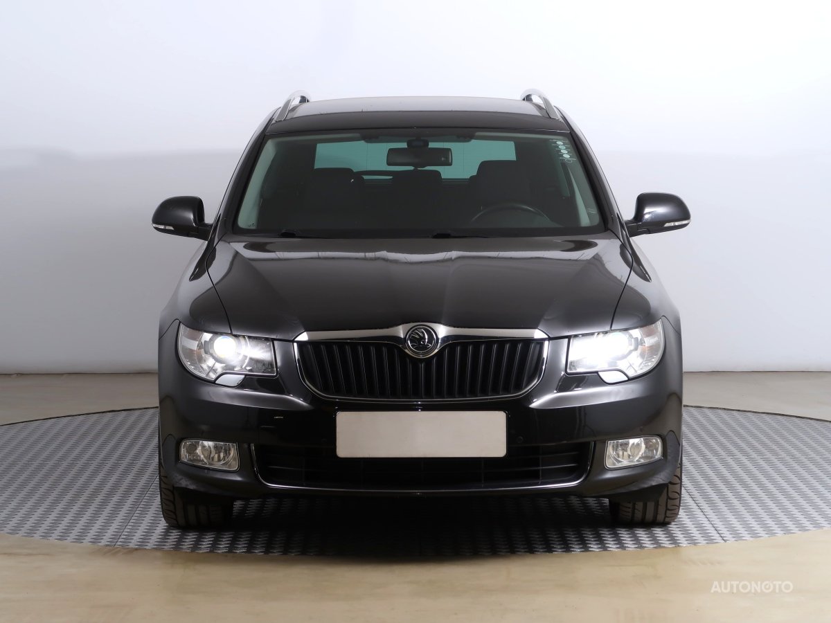 Škoda Superb, 2013 - pohled č. 2