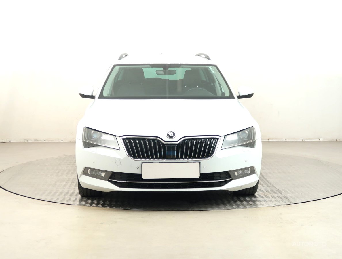Škoda Superb, 2017 - pohled č. 2