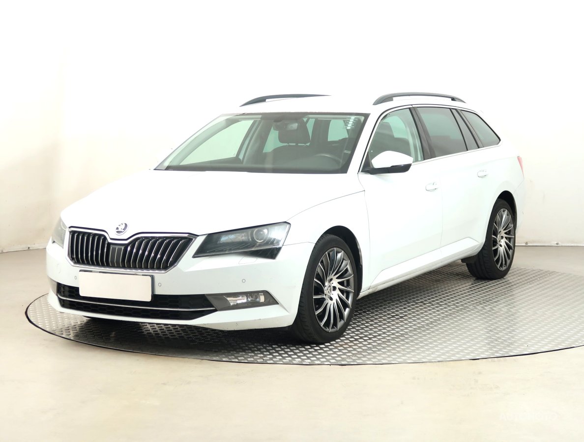 Škoda Superb, 2017 - pohled č. 3
