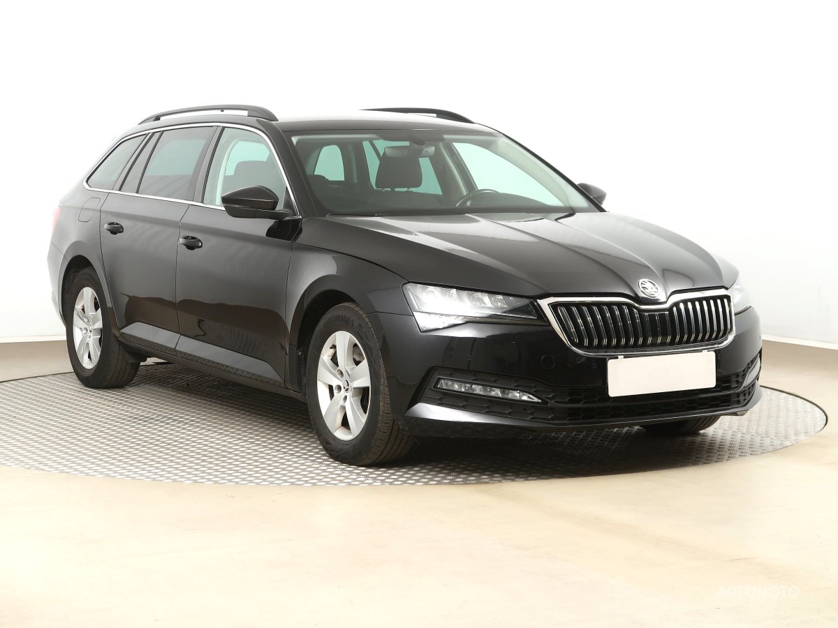 Škoda Superb, 2021 - celkový pohled