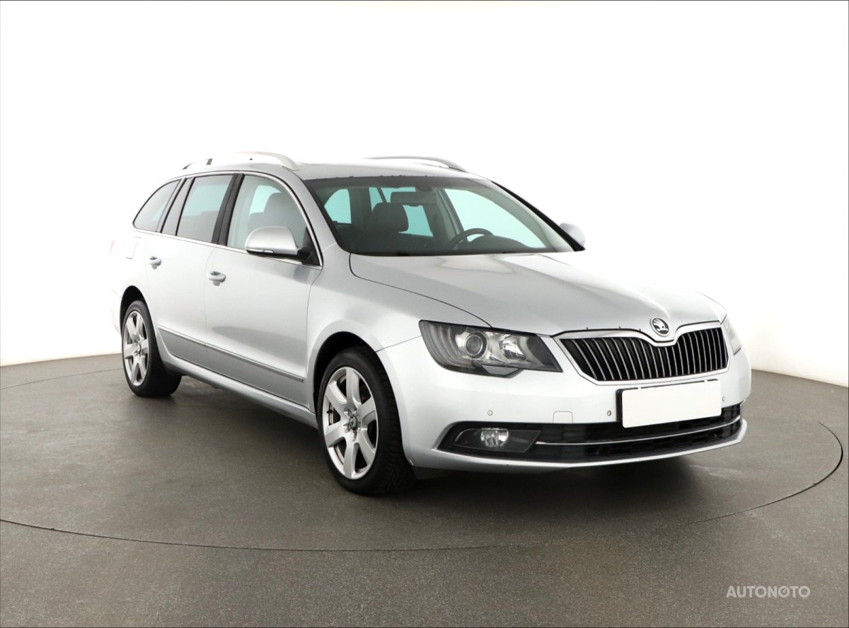Škoda Superb, 2014 - celkový pohled