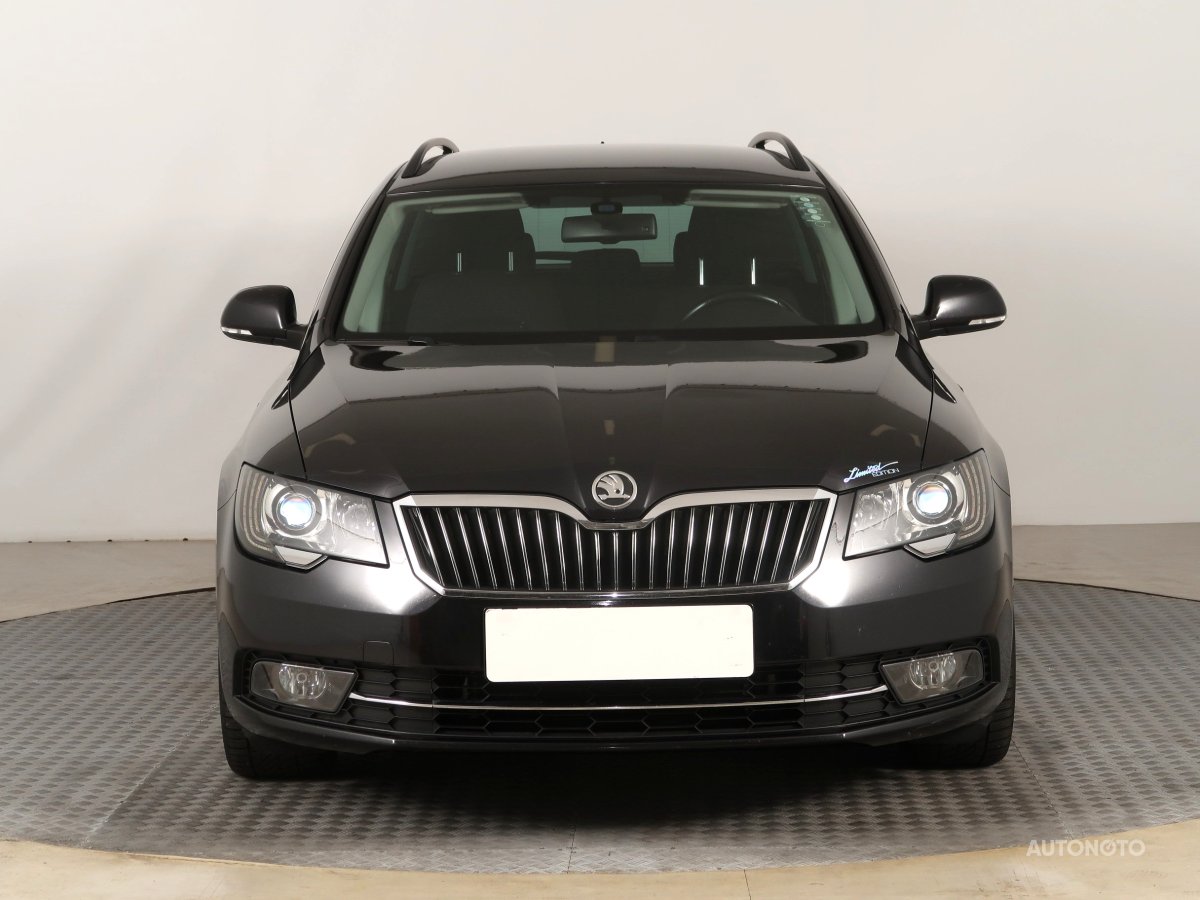 Škoda Superb, 2013 - pohled č. 2